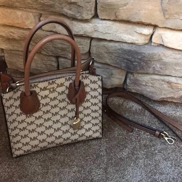 Michael kors purse - Picture 1 of 3